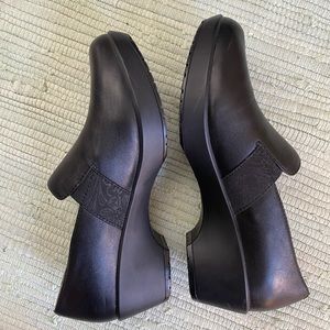 Womens dansko Jessica Flat, Black Nappa, 37 EU, 6.5-7 US